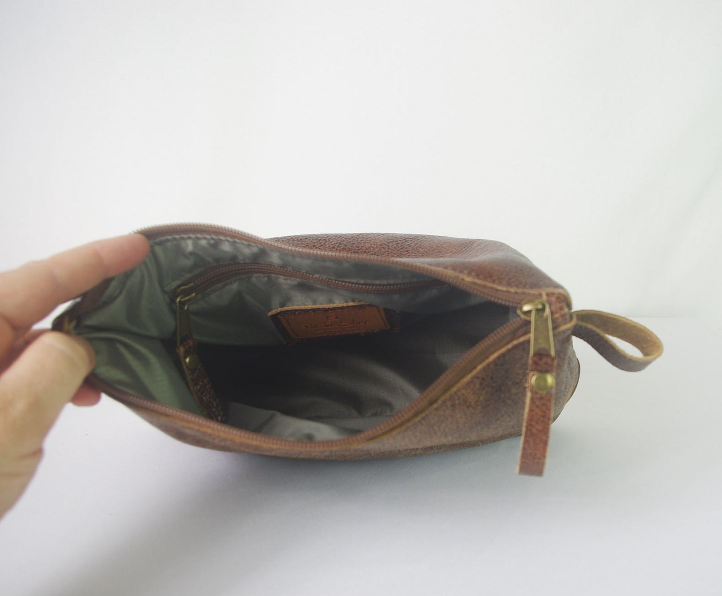 Vintaged Leather Toiletry bag, Mens Dopp kit