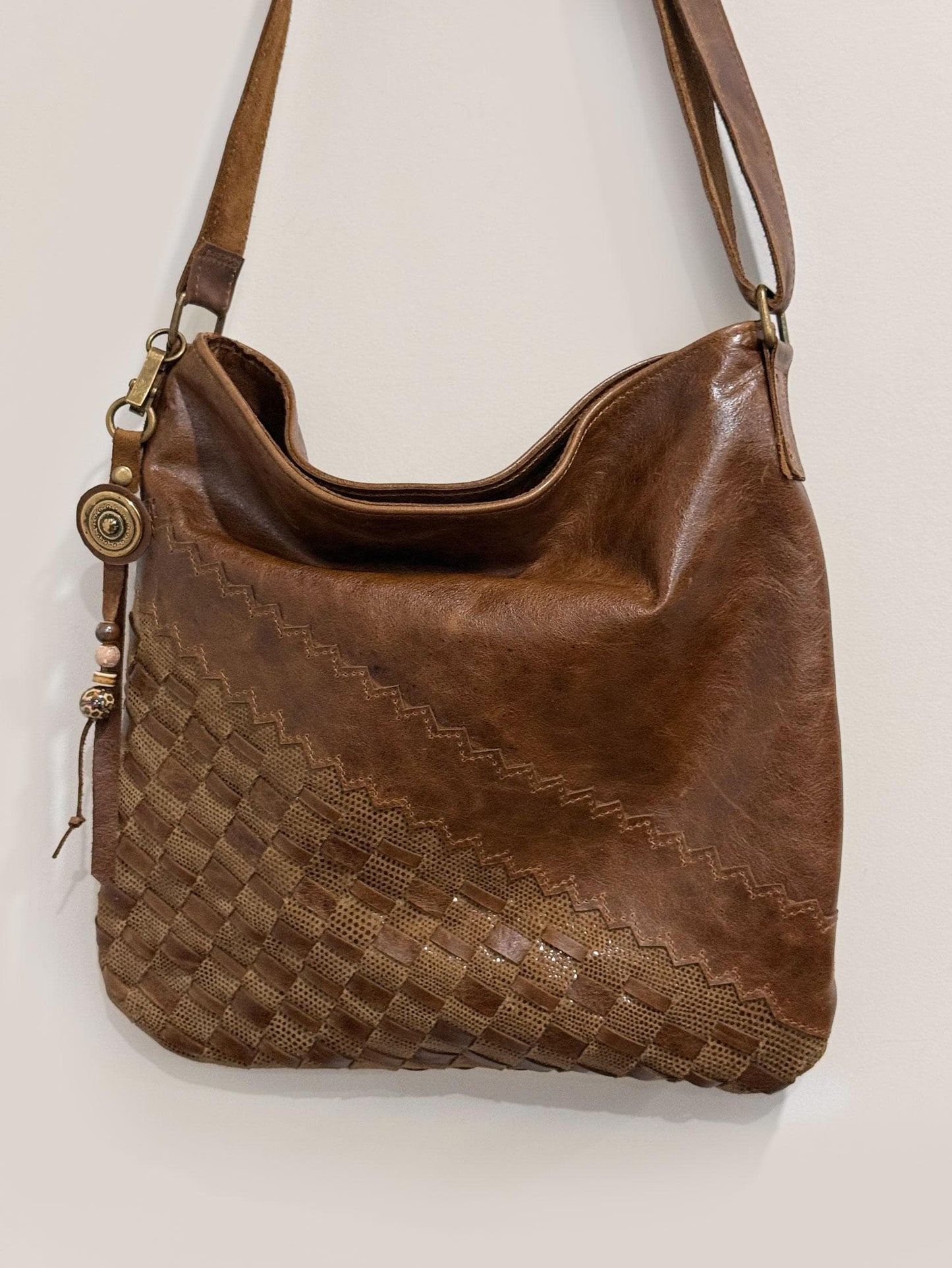 Hand woven vintaged chocolate brown leather Boho crossbody Bag magnet close IN STOCK