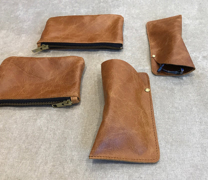 Vintage Oak leather purse