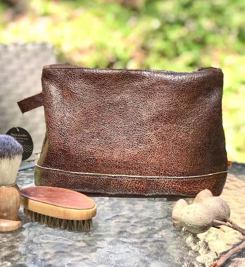 Vintaged Leather Toiletry bag, Mens Dopp kit