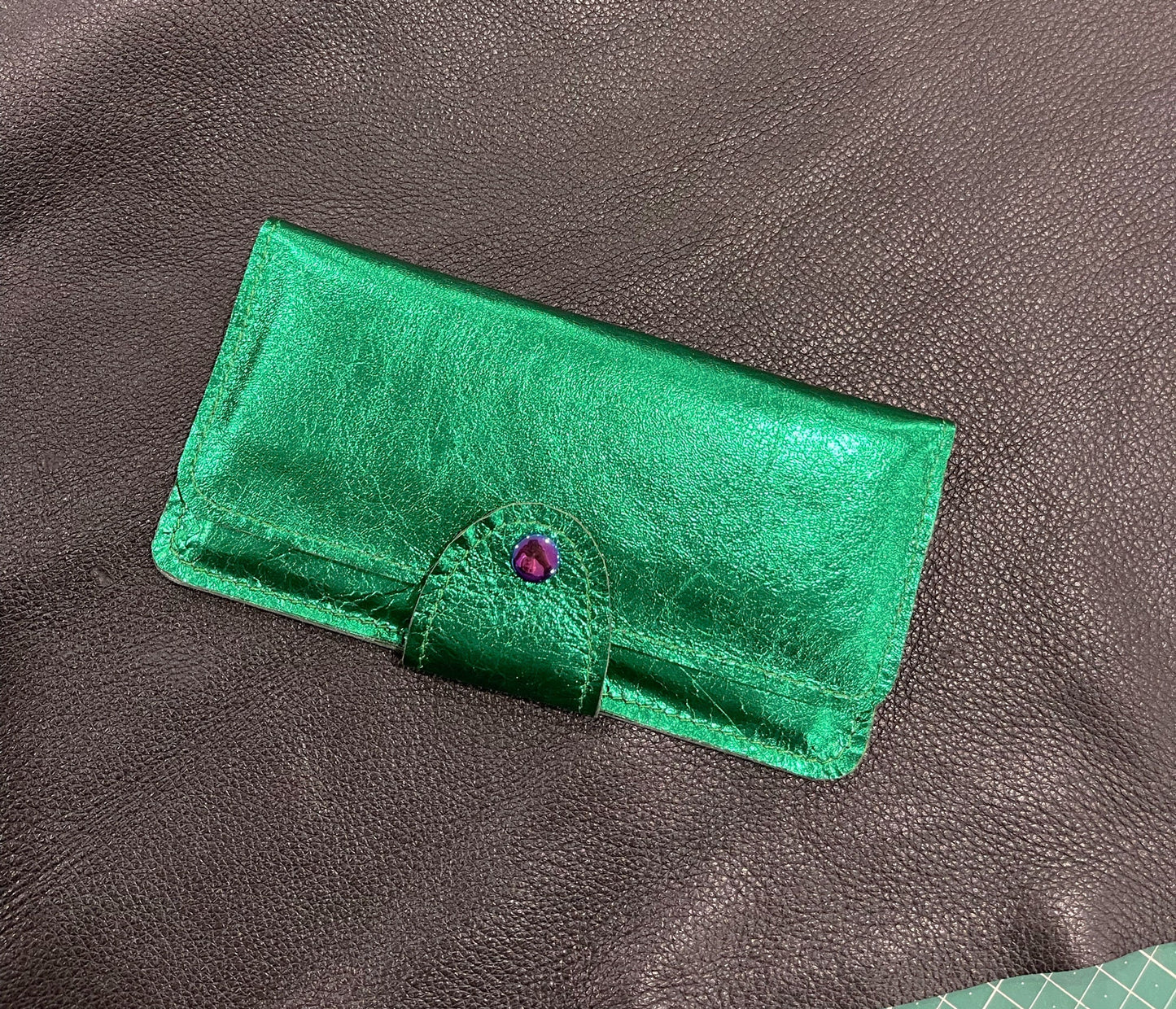 Emerald Green Metallic Leather Wallet Purse or wristlet. zipper pocket